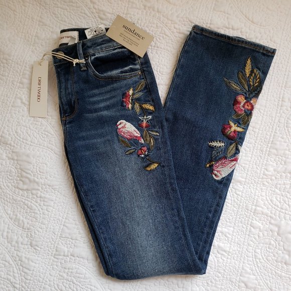 Sundance DRIFTWOOD Denim - NWT Sundance DRIFWOOD Kelly Winter Bird BootCut Jeans.